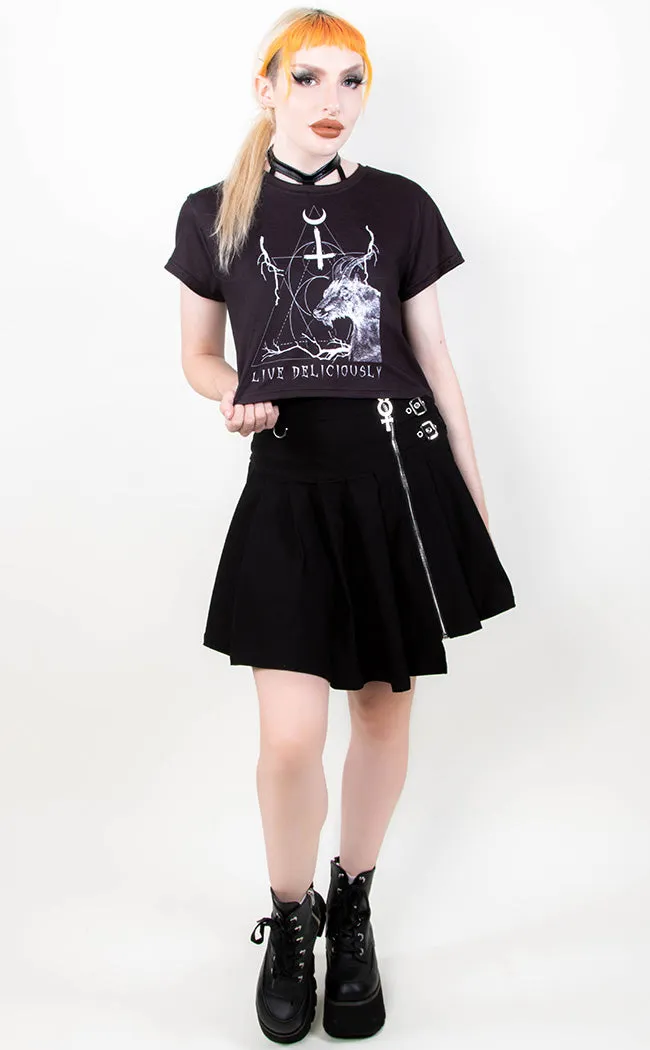 Black Phillip Crop Tee