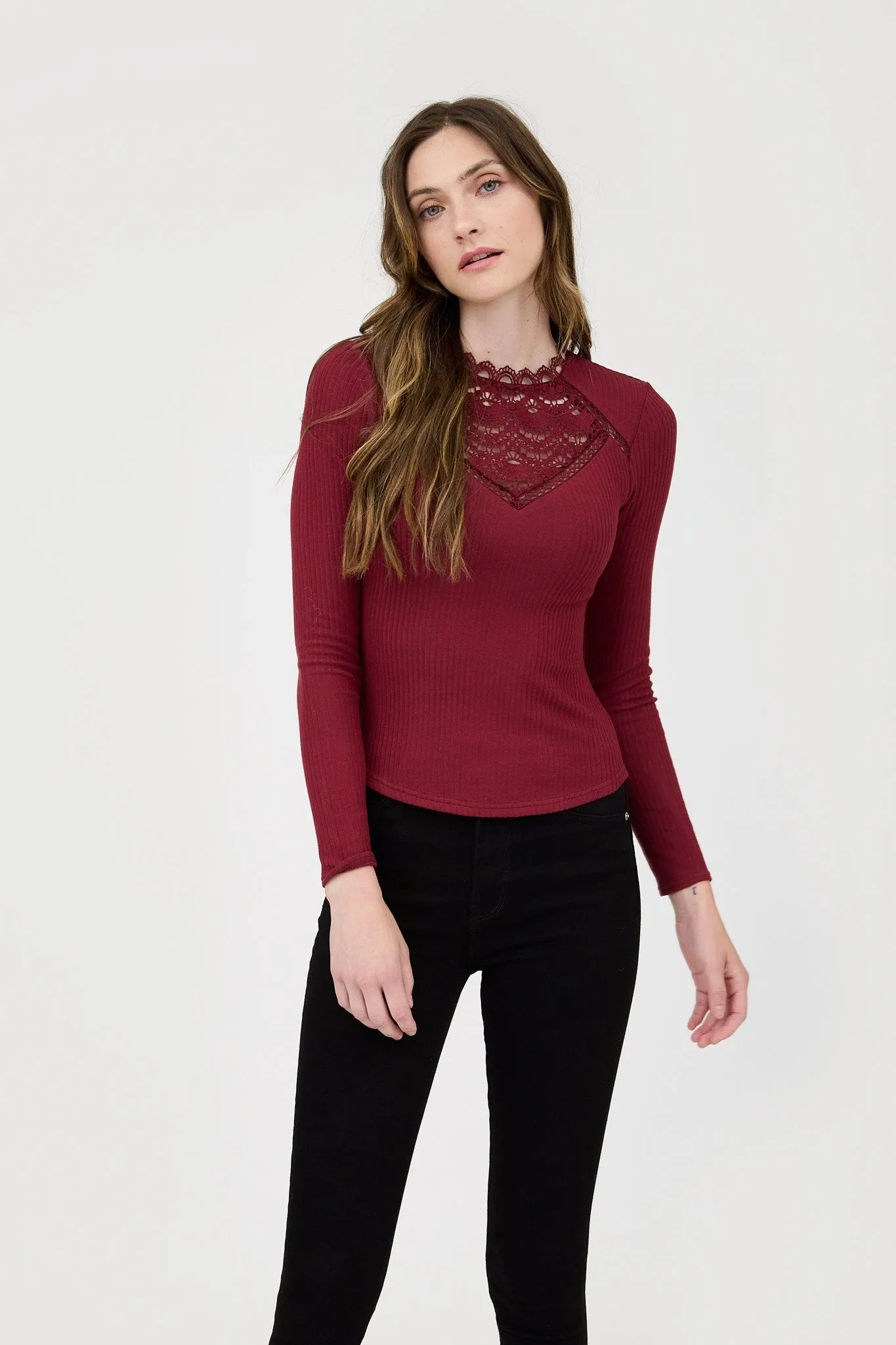 LACE NECK LONG SLEEVE KNIT TOP