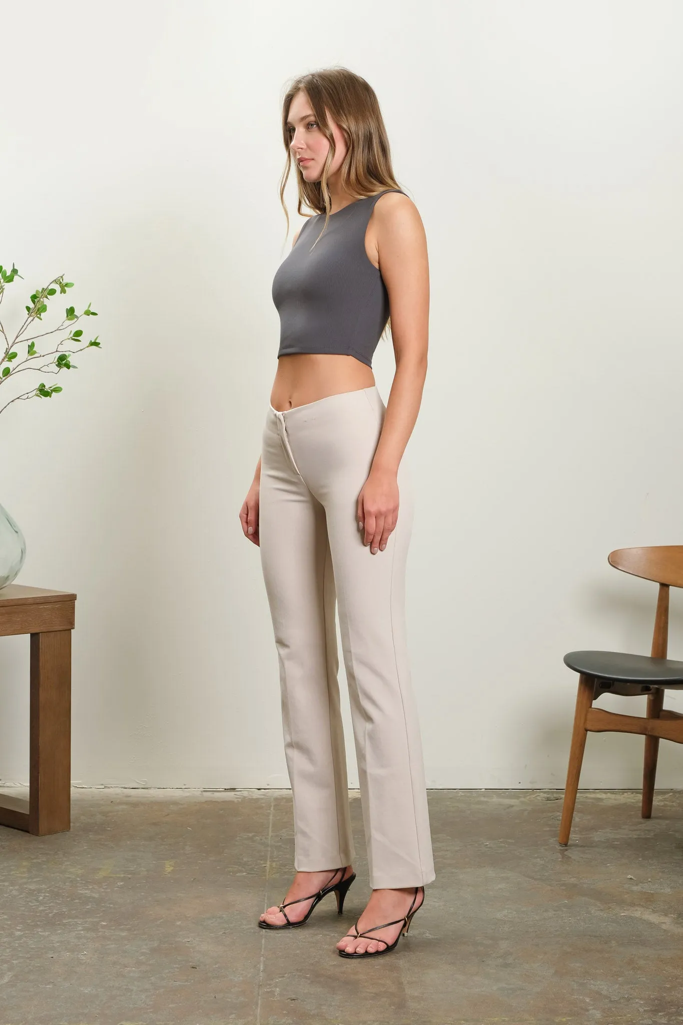 REVERSIBLE SLEEVELESS KNIT CROP TOP
