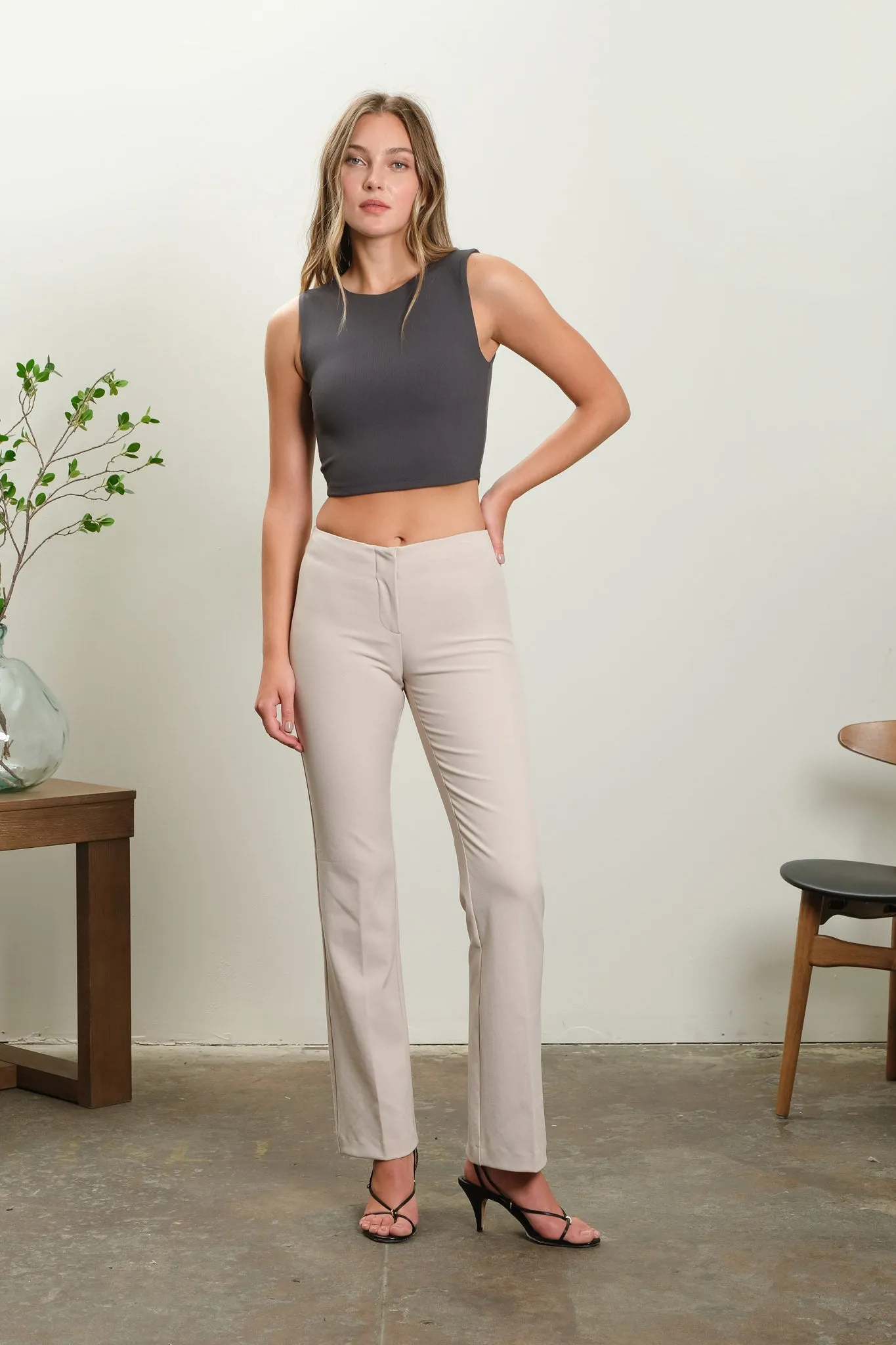 REVERSIBLE SLEEVELESS KNIT CROP TOP