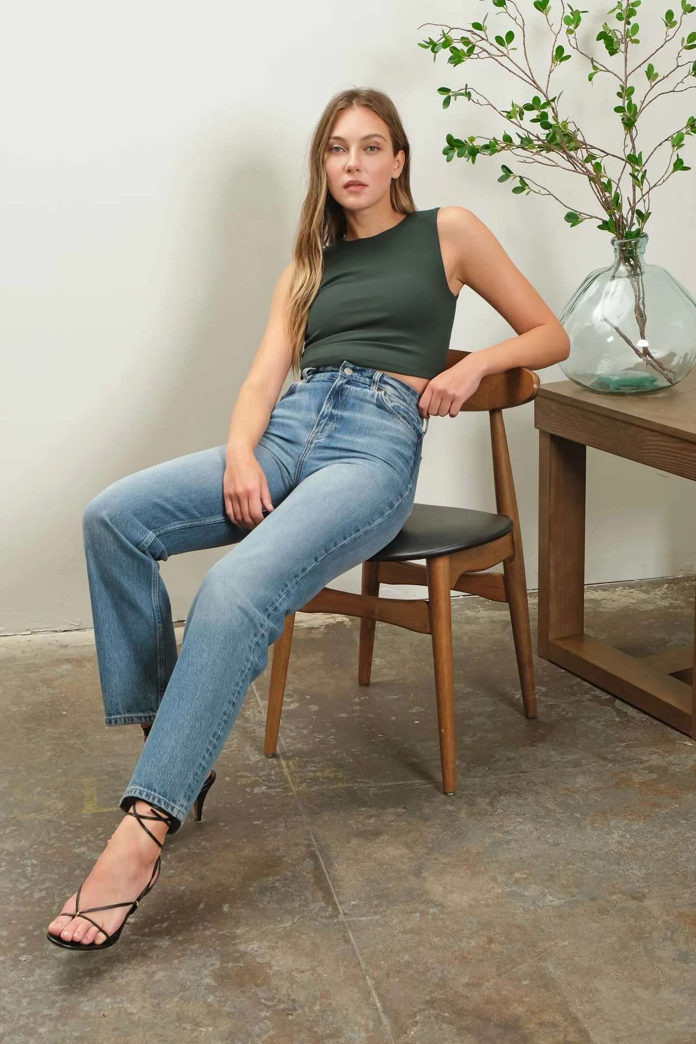 REVERSIBLE SLEEVELESS KNIT CROP TOP