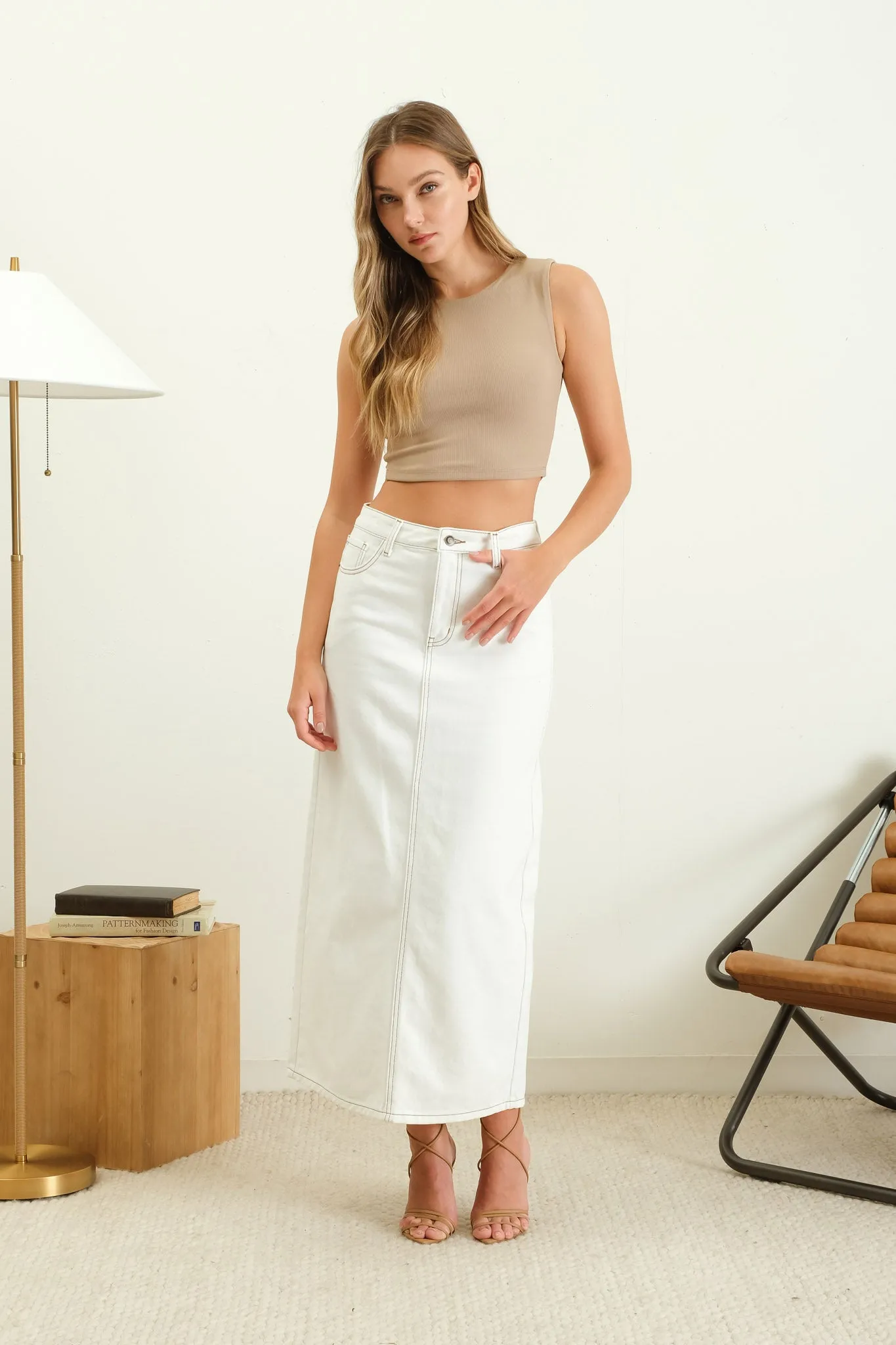 REVERSIBLE SLEEVELESS KNIT CROP TOP